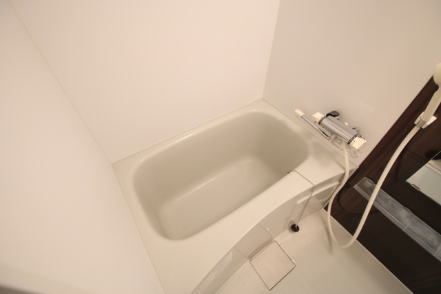 バス・シャワールーム　※別室の参考写真の為、現況優先です。