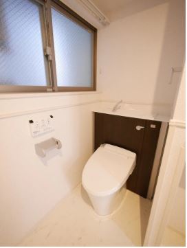 トイレ　トイレ