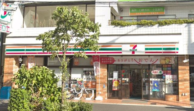 コンビニ　セブンイレブン横浜南太田駅前店（コンビニ）まで211m
