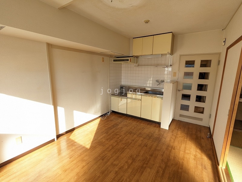 居室・リビング　内装