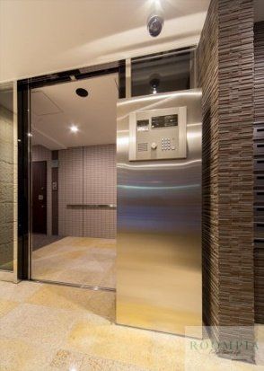 セキュリティ　エントランス