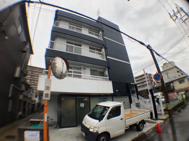 建物外観　モニター付きインターホン完備☆