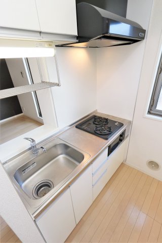 キッチン　参考写真（同物件別部屋）