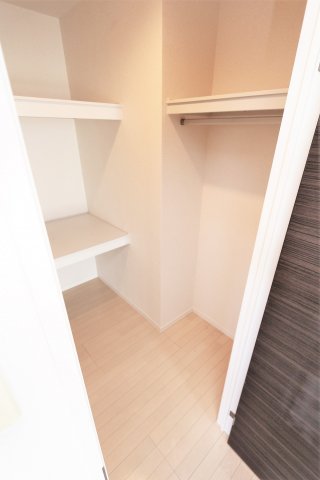 収納　参考写真（同物件別部屋）