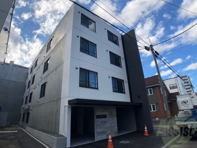 建物外観　札幌市中央区南１４条西「ｐｉｎｏ　ｃｏｌｌｉｎａ　１４１４」