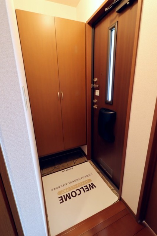 玄関　図面と現状に相違がある場合には現状を優先