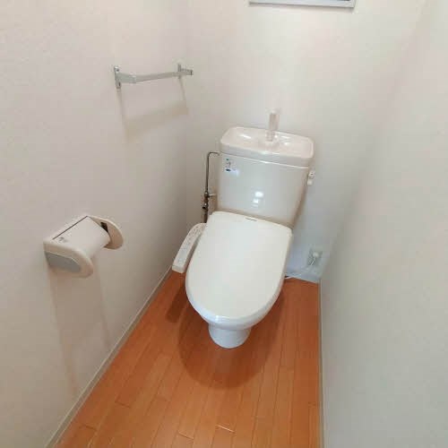 トイレ　温水洗浄暖房便座トイレ