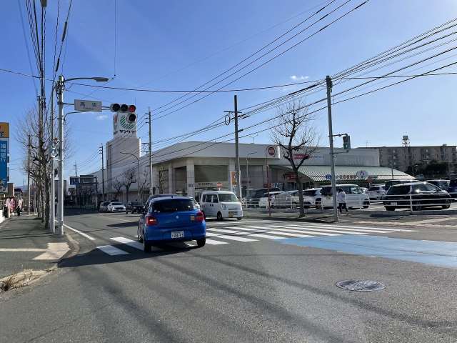 スーパー　サンリブ高須（スーパー）まで798m