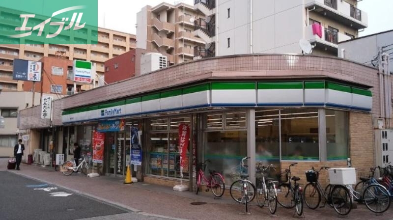 コンビニ　ファミリーマート岡山柳町店（コンビニ）まで135m
