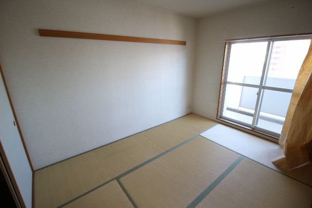 その他部屋・スペース　ほっとくつろげる和室です