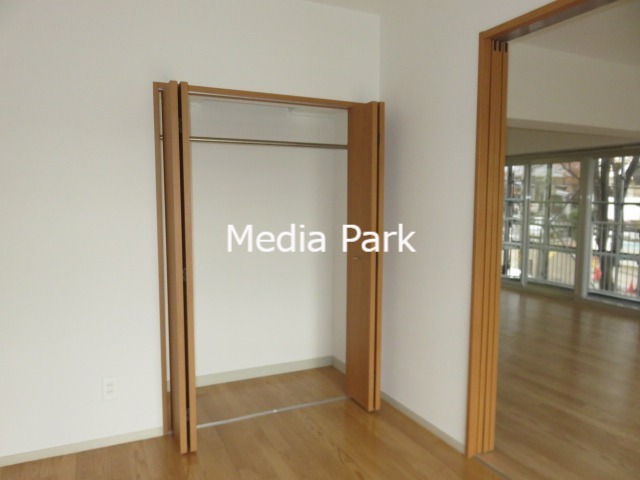 収納　同物件別のお部屋の写真です。参考写真です。