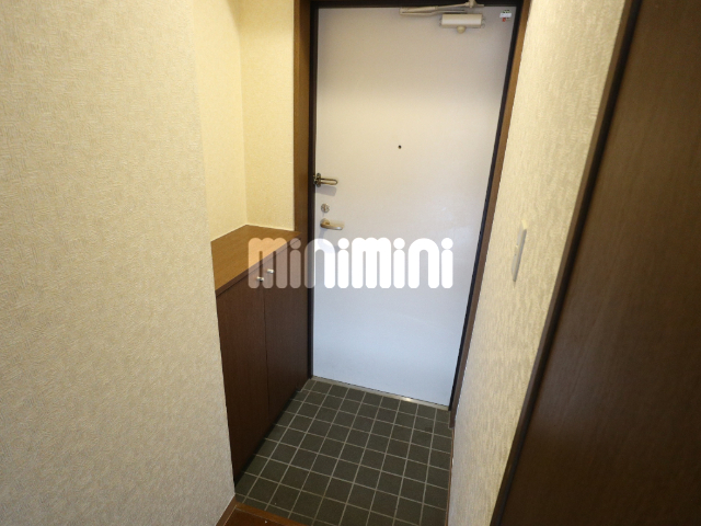 玄関　別号室参考写真です