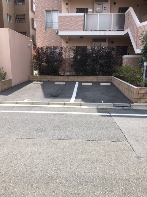駐車場　駐車場平置き２台