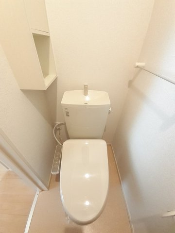 トイレ　コンパクトで使いやすいトイレです