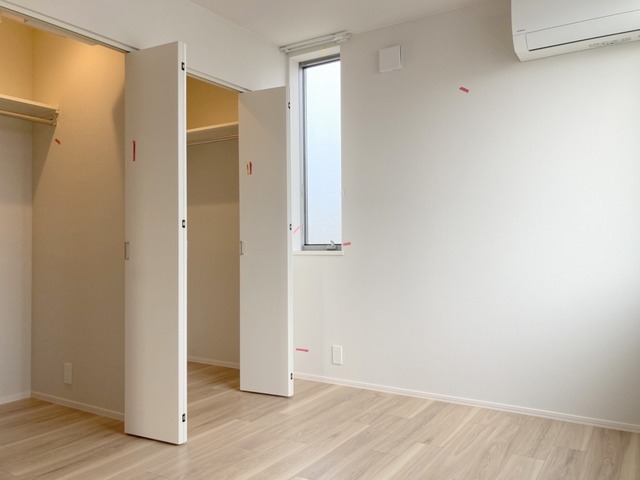 その他部屋・スペース　★キレイなフローリングの角部屋です★