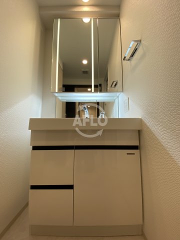 洗面設備　エステムコート北堀江II　独立洗面台