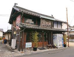 飲食店　サリサリ（飲食店）まで333m