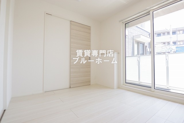 その他部屋・スペース　明るい洋室！