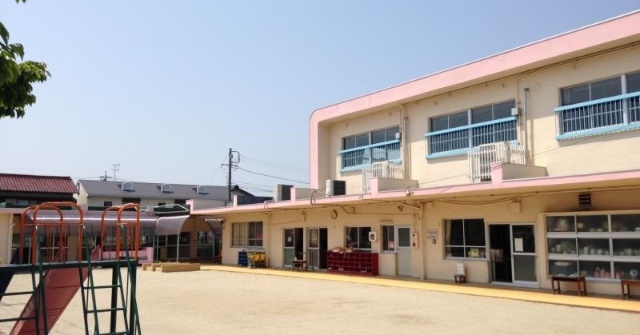幼稚園・保育園　津島市立新開こども園（幼稚園・保育園）まで995m