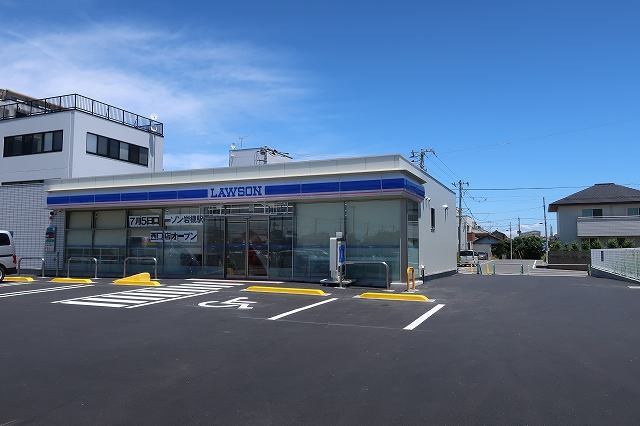 コンビニ　ローソン（コンビニ）まで900m