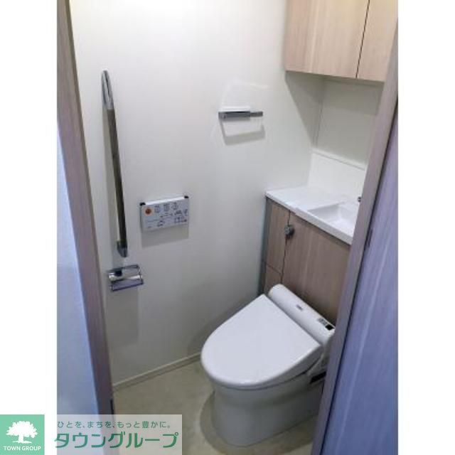トイレ　※写真は同タイプ住戸です。