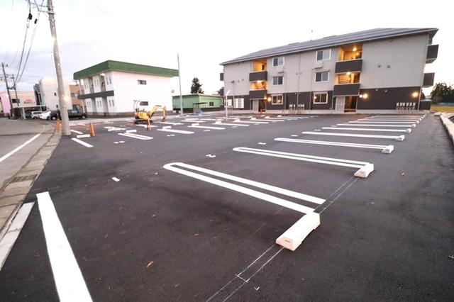 駐車場　駐車場