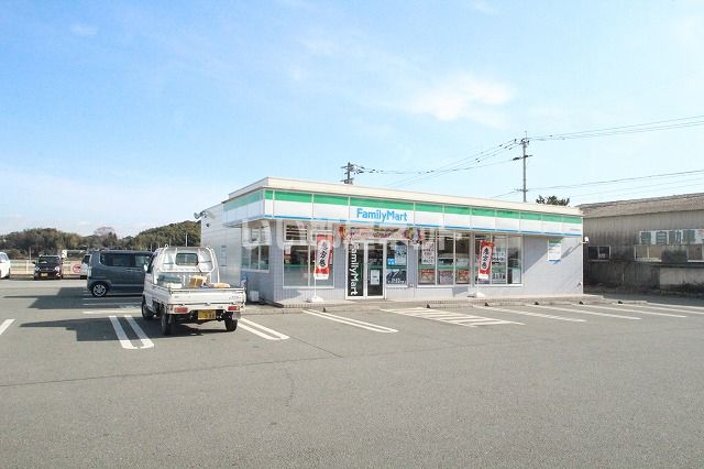 コンビニ　ファミリーマート 熊本御船豊秋店（コンビニ）まで1578m