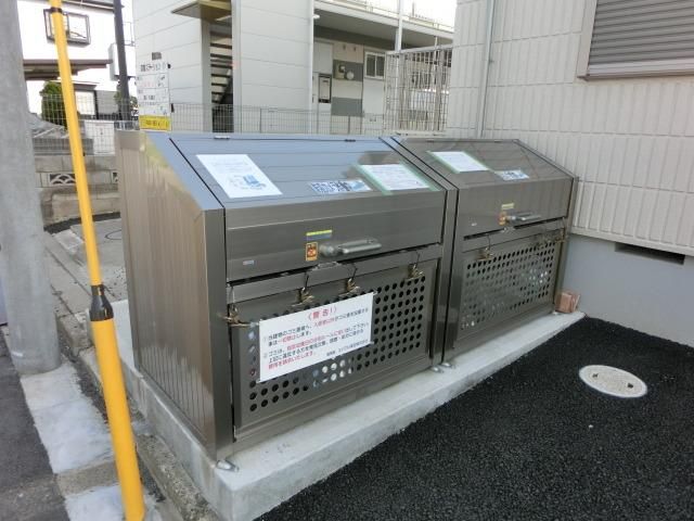 その他共有部分　入居者専用のダストボックス