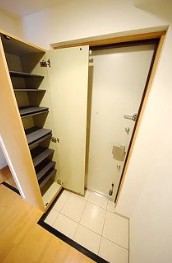 玄関　※同間取り別部屋参照