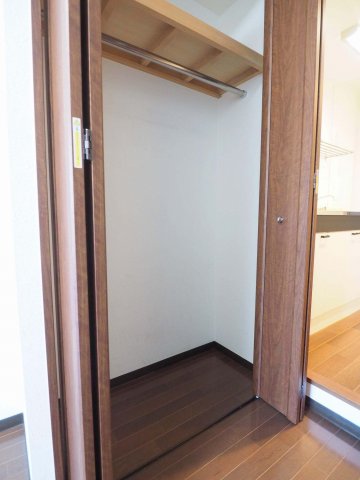 収納　東小橋II番館