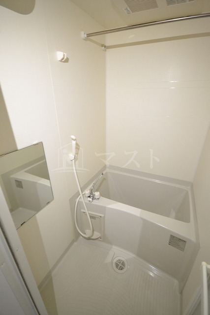 バス・シャワールーム　※別タイプの写真です