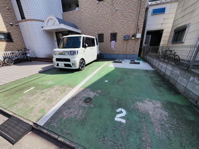 駐車場　駐車場