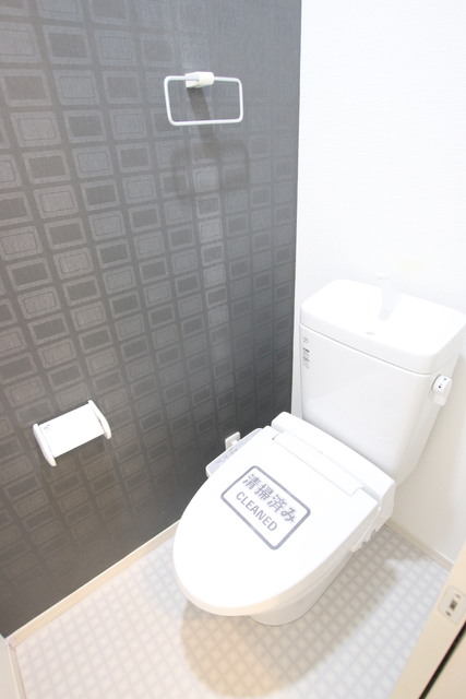 トイレ　【別室参考写真】◆快適に使用できる温水洗浄便座◆