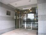 エントランス　同建物内、別のお部屋の参考写真になります。