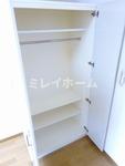 収納　同建物内、別のお部屋の参考写真になります。