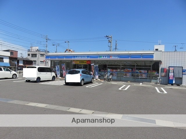 コンビニ　ローソン　新町店（コンビニ）まで243m