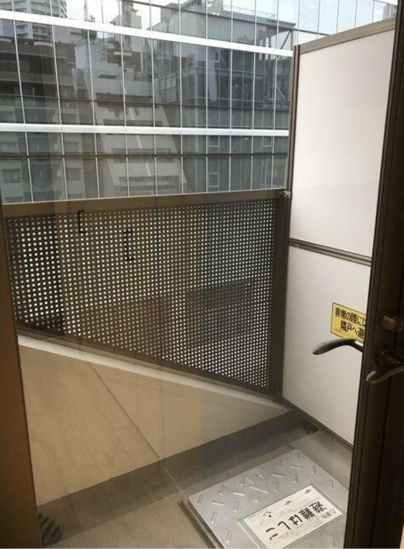 バルコニー　バルコニー