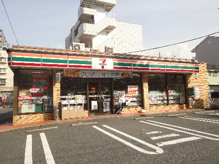 コンビニ　【セブンイレブン小倉守恒店】（コンビニ）まで174m