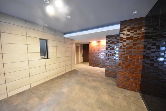 エントランス　お問合せは(株)タウンハウジング赤坂店へ【03-5563-…