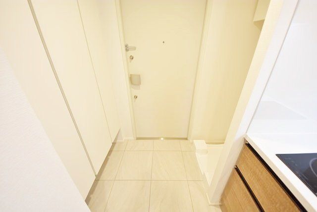 玄関　お問合せは(株)タウンハウジング赤坂店へ【03-5563-…