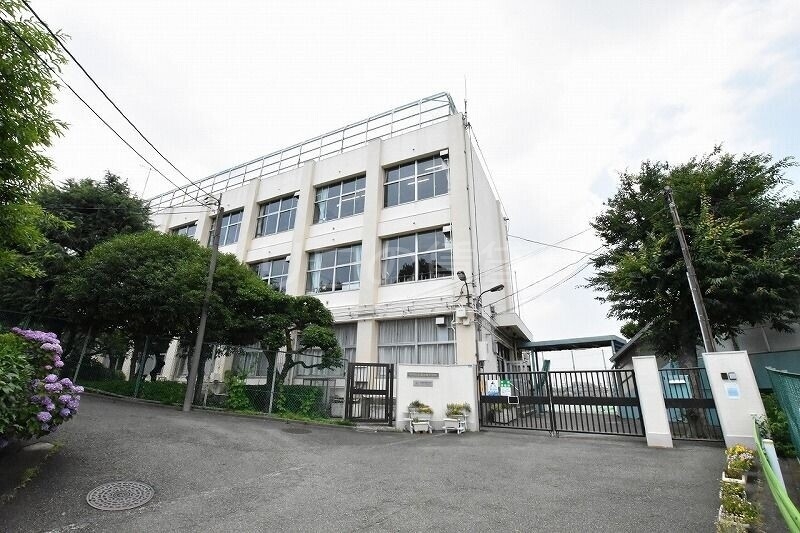 中学校　馬込東中学校（中学校）まで639m