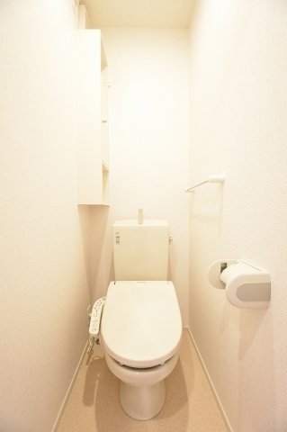 トイレ　清潔感のあるトイレです