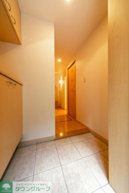 玄関　※写真は同タイプ住戸です。