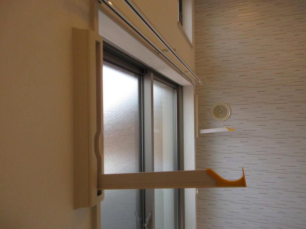 その他設備　室内物干し