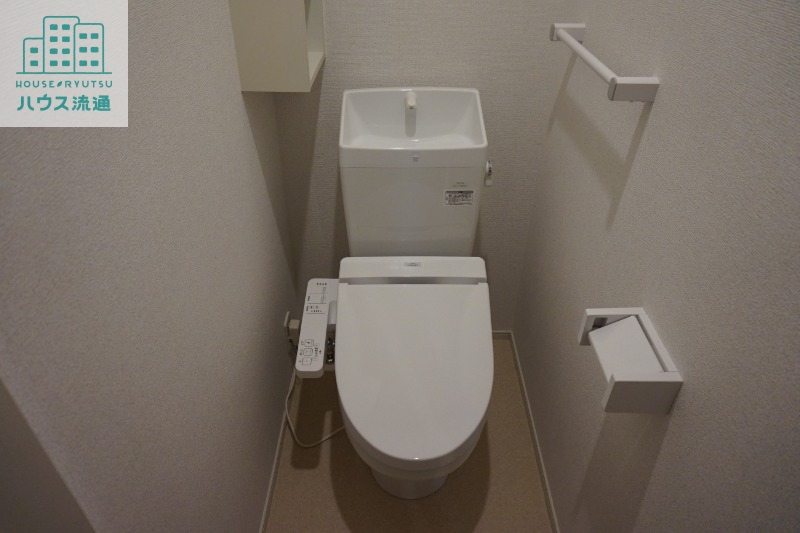 トイレ　※同タイプ別号室のお写真です