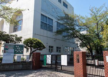 小学校　荒川区立第四峡田小学校（小学校）まで400m