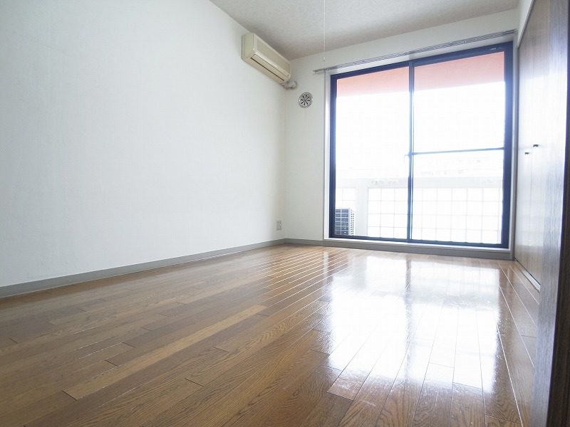 居室・リビング　別部屋の写真です