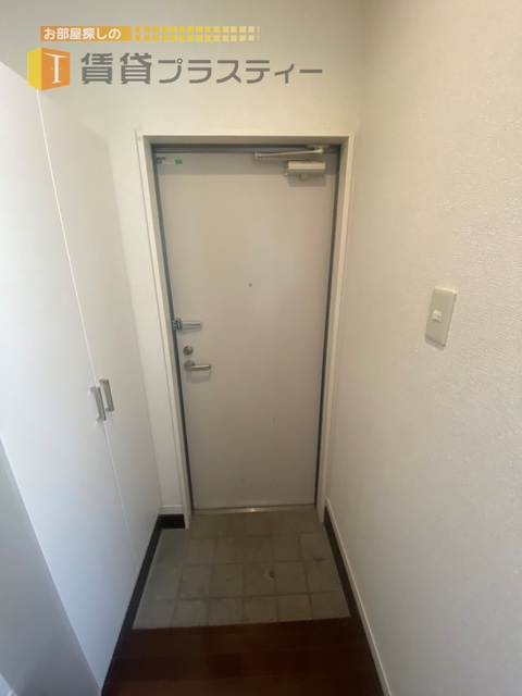 玄関　今日も元気に行ってらっしゃい。