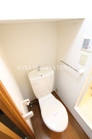 トイレ　別部屋写真参照