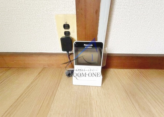 セキュリティ　モニター付きインターホンです。